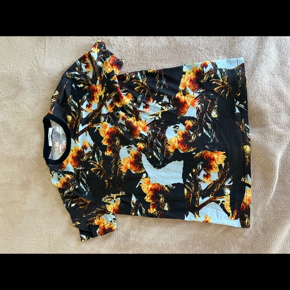 Givenchy Shirt - Picture 2 of 3